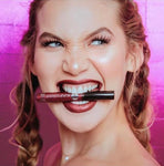Labial Mate Pinch