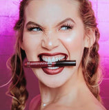 Labial Mate Pinch